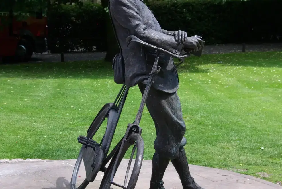 Countryside near Sleeps 10, Gold Award Winning House, M1 rated, ideal for all generations with downstairs bedroom and wet room