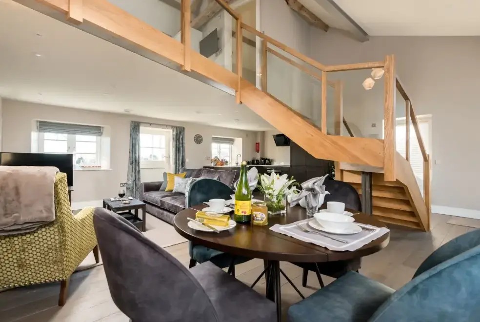 Open plan living area at Sleeps 2, Romantic, Modern, Luxurious Cottage with garden, WiFi and Amazing Views