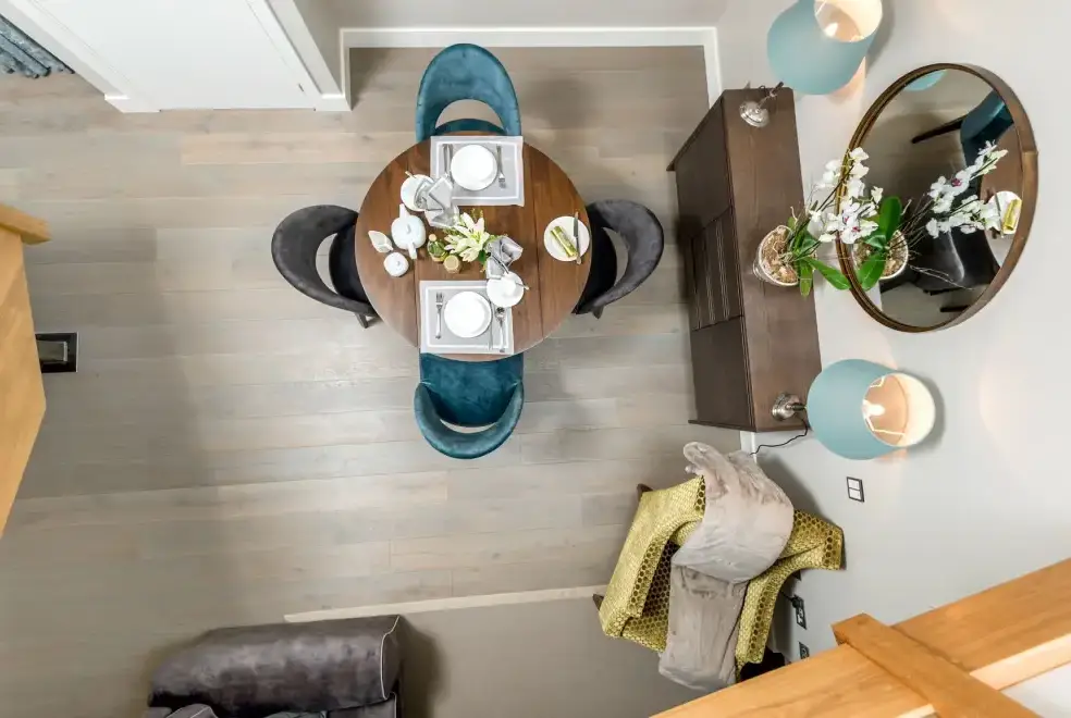 Dining room at Sleeps 2, Romantic, Modern, Luxurious Cottage with garden, WiFi and Amazing Views