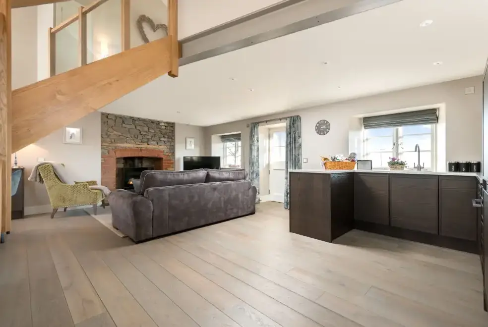 Open plan living area at Sleeps 2, Romantic, Modern, Luxurious Cottage with garden, WiFi and Amazing Views