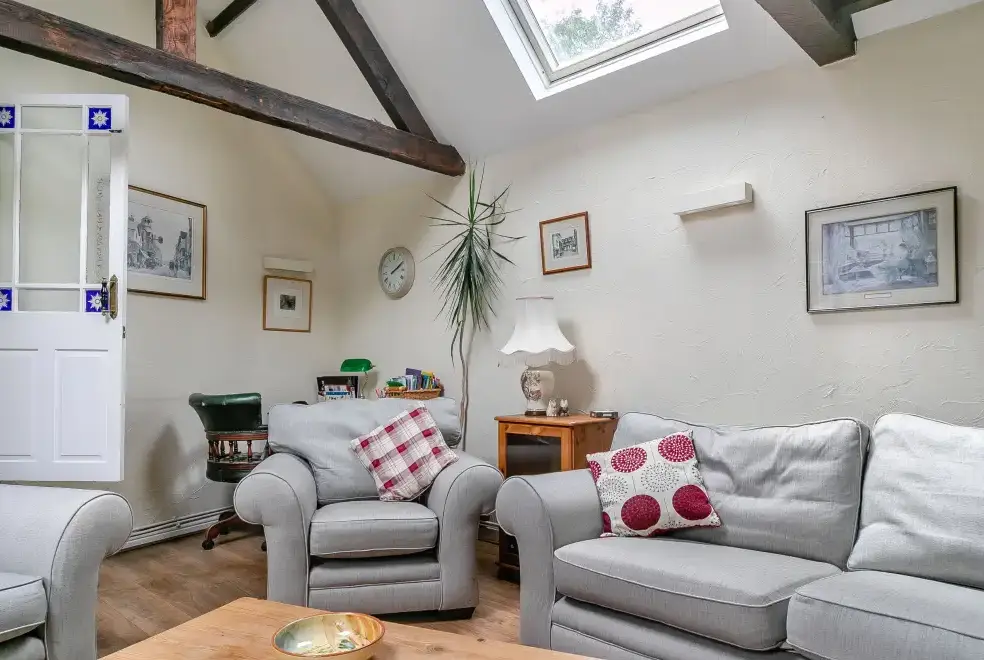 Lounge at Sleepy Hollow