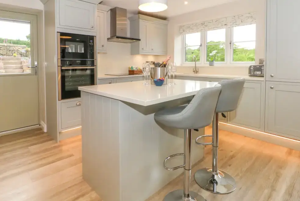 Kitchen/diner at Small Lane Cottage