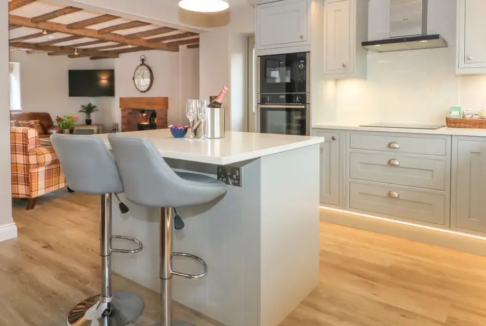 Kitchen/diner at Small Lane Cottage