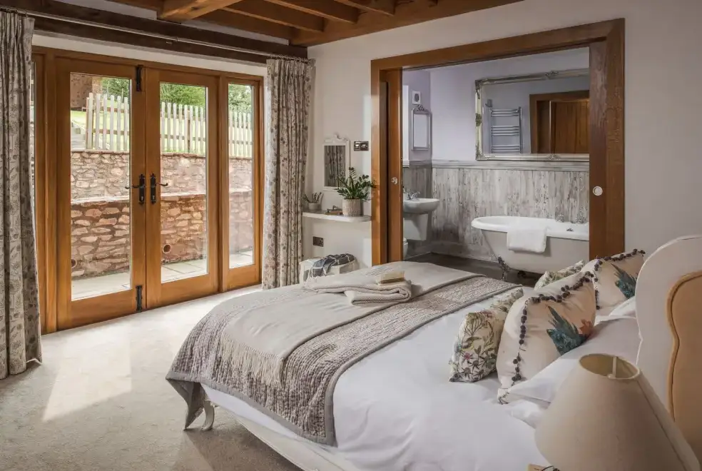 Bedroom at Smokeham Farm