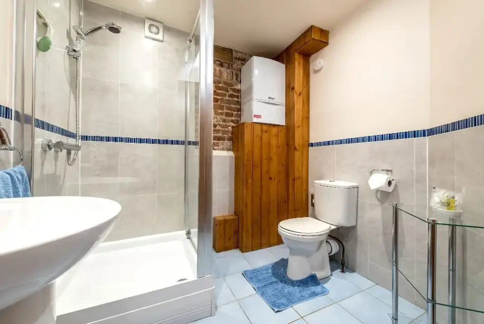 Shower room at Snipe