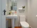 Family bathroom at Snowdrop Cottage - thumbnail photo