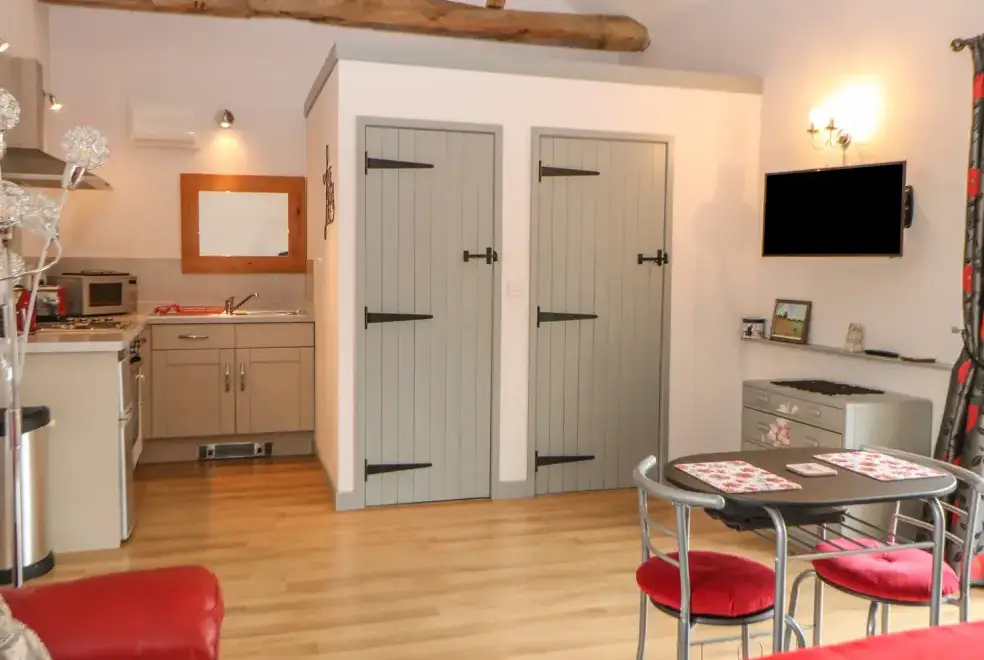 Kitchen/diner at Snowy Owl Barn