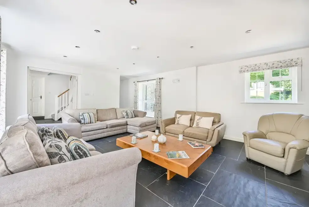 Lounge at Somers Hiscott