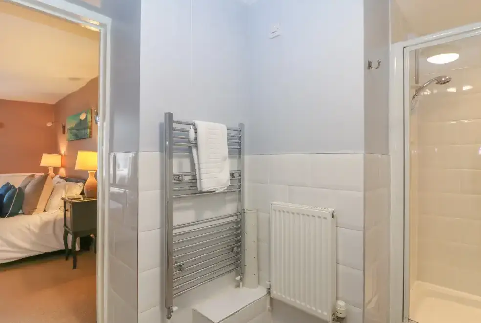 Ensuite bathroom at South Hill Farmhouse