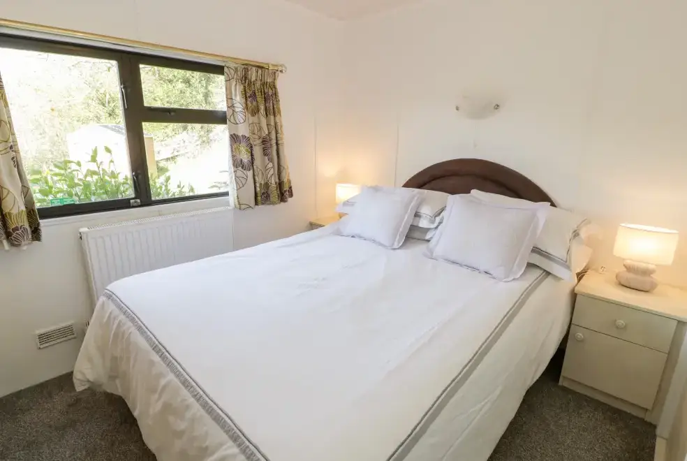 Bedroom at Springtime Log Cabin