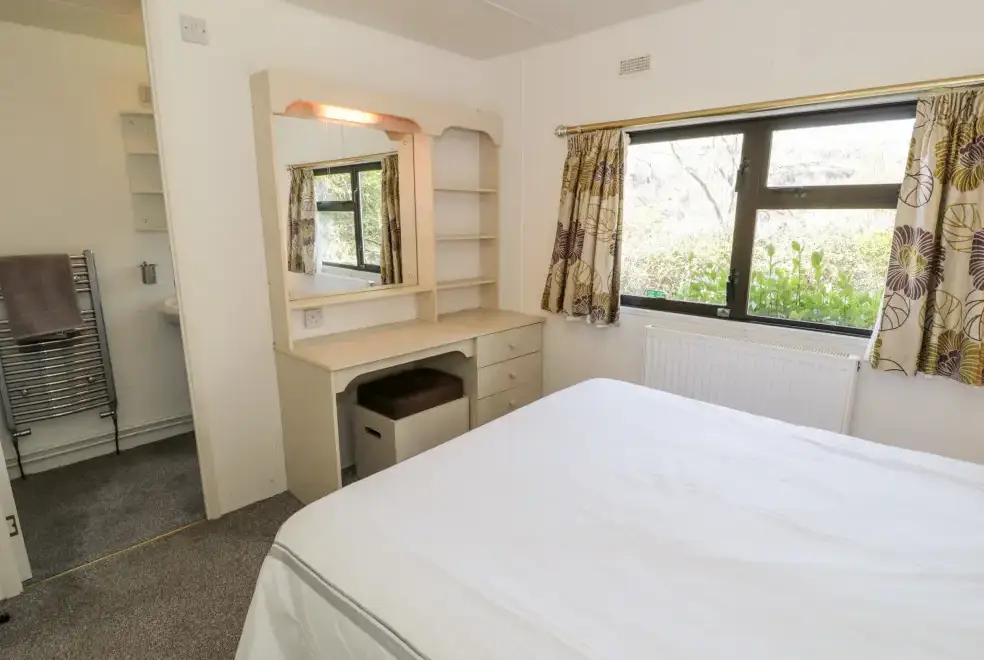 Bedroom at Springtime Log Cabin