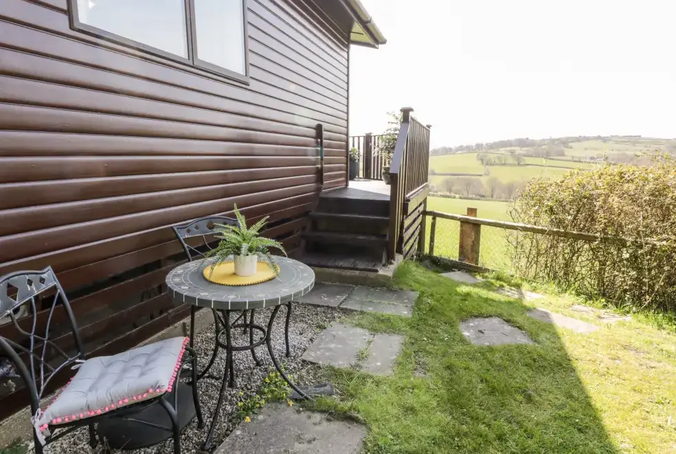 Countryside views at Springtime Log Cabin