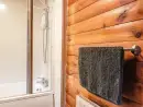 Shower room at Spruce Lodge - thumbnail photo