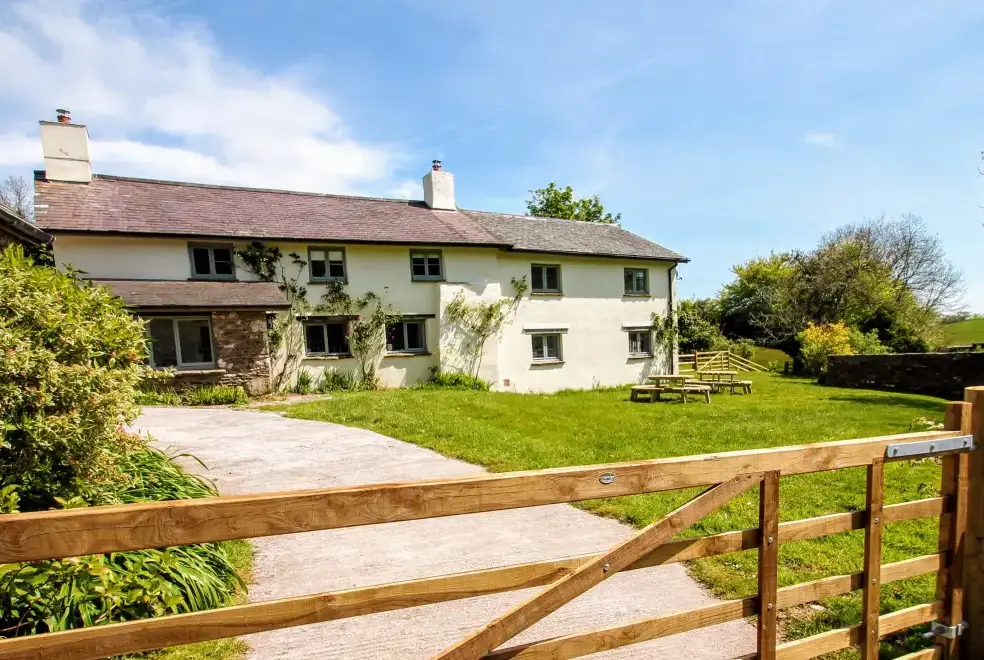Stolford Country Escape with Hot Tub, from the outside