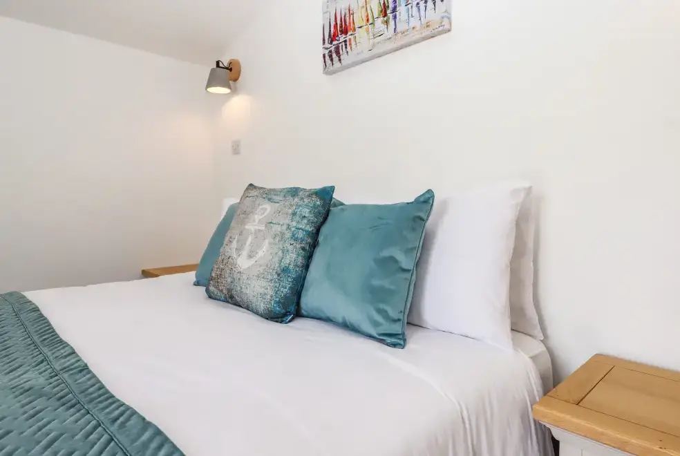 Bedroom at Strawberry Bank - Kingfisher