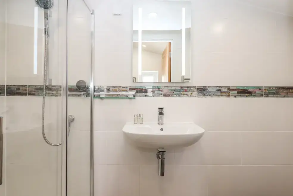 Shower room at Strawberry Bank - Kingfisher