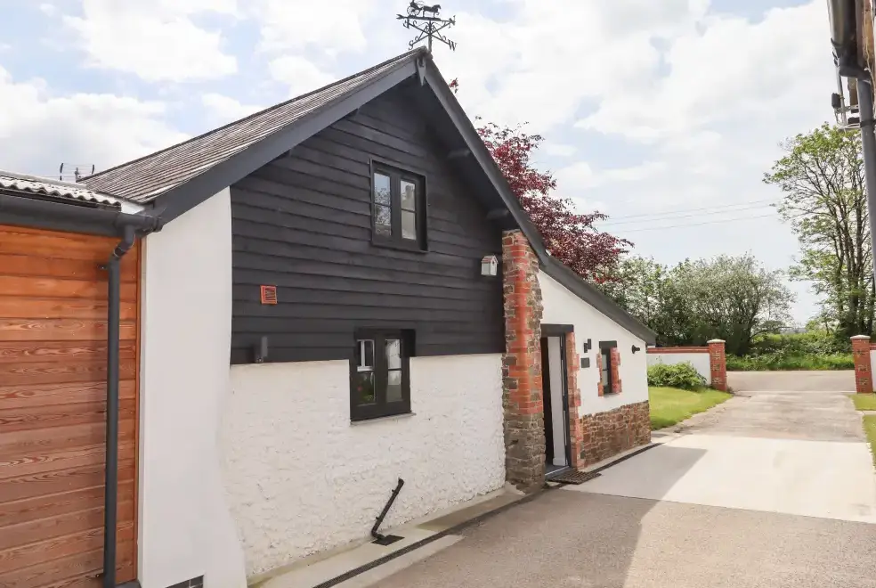 Strawberry Bank - Kingfisher, from the outside