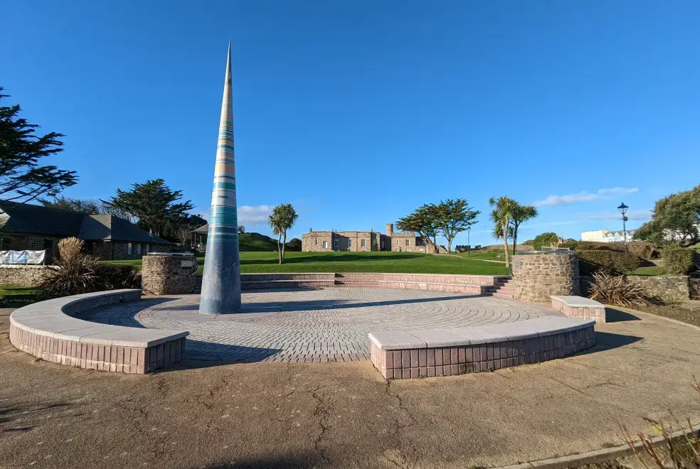 Countryside near Strawberry Bank - Kingfisher