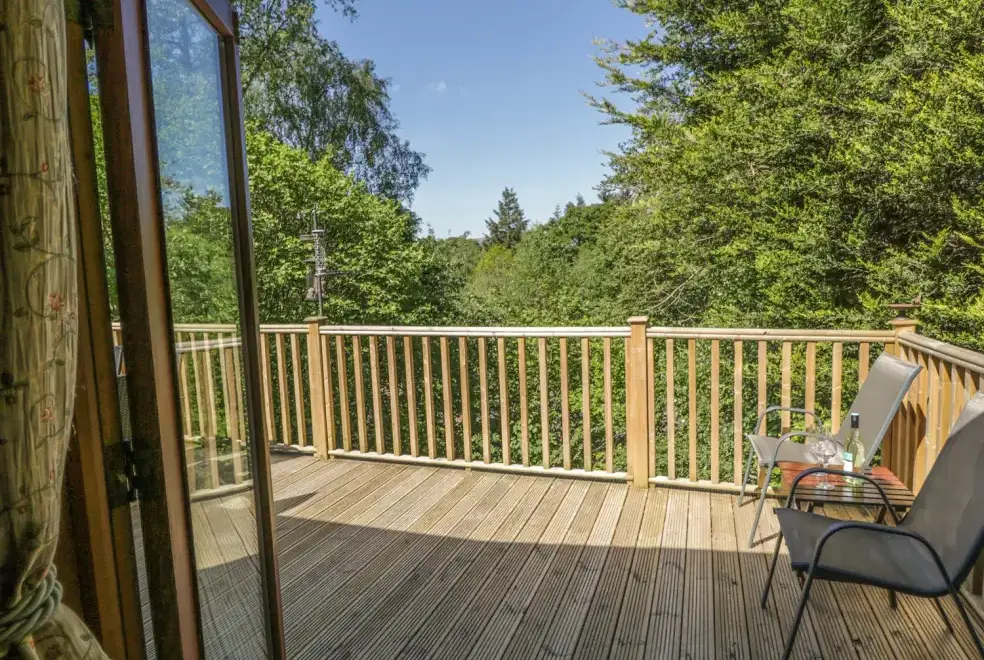 Decked area at Striding Holiday Lodge