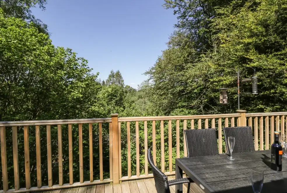 Decked area at Striding Holiday Lodge