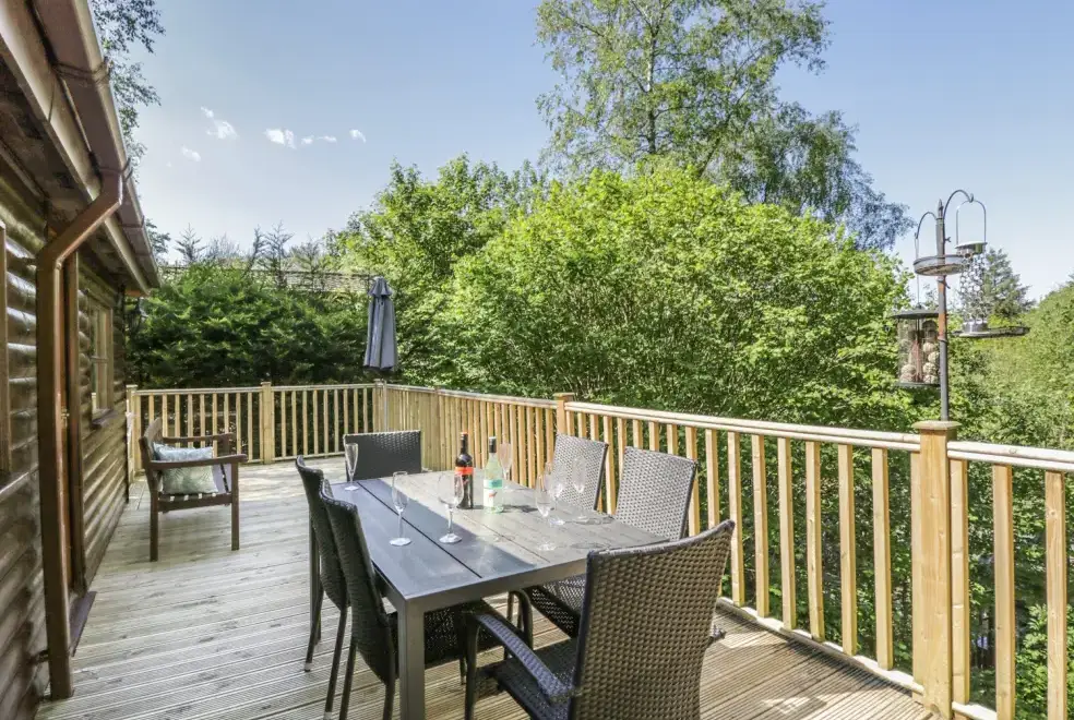 Decked area at Striding Holiday Lodge