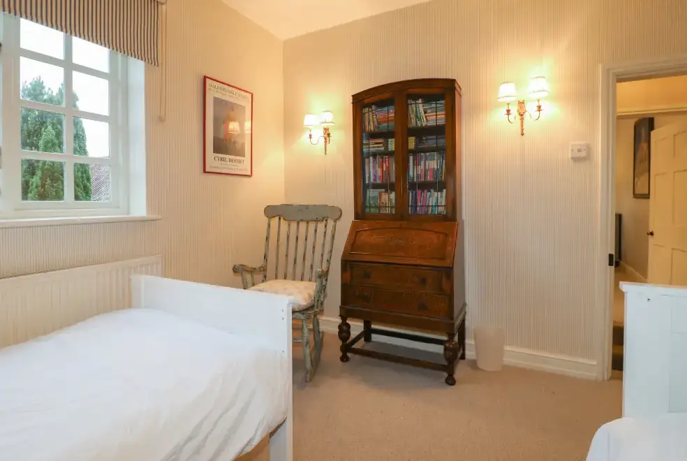 Library at Sunny Cottage