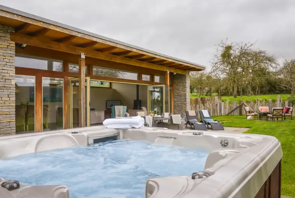 Private Hot Tub at Swallow's Orchard