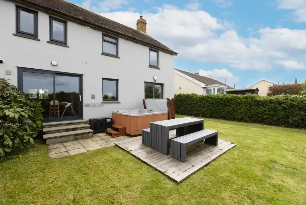 Private Hot Tub at Sycamore House
