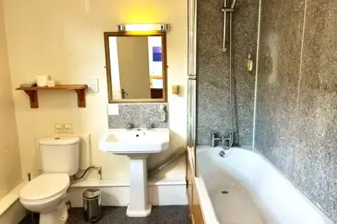 Family bathroom at Symonds Yat Lodge, Herefordshire