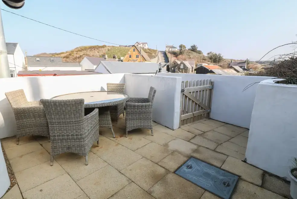 Patio area at Tan Bryn 1