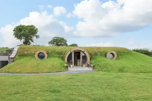 Tan Y Wawr - Derwen, Powys, from the outside