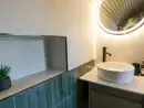 Ensuite bathroom at Tan y Wawr- Onnen - thumbnail photo