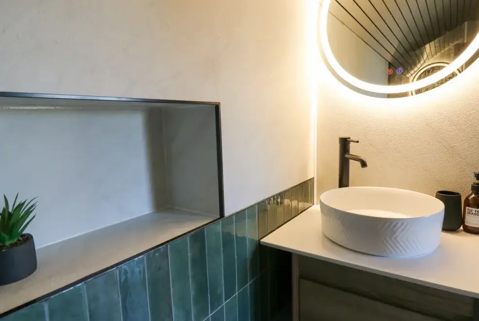 Ensuite bathroom at Tan y Wawr- Onnen