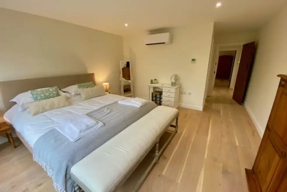 Bedroom at Teal Cottage at Oxford Country Cottages