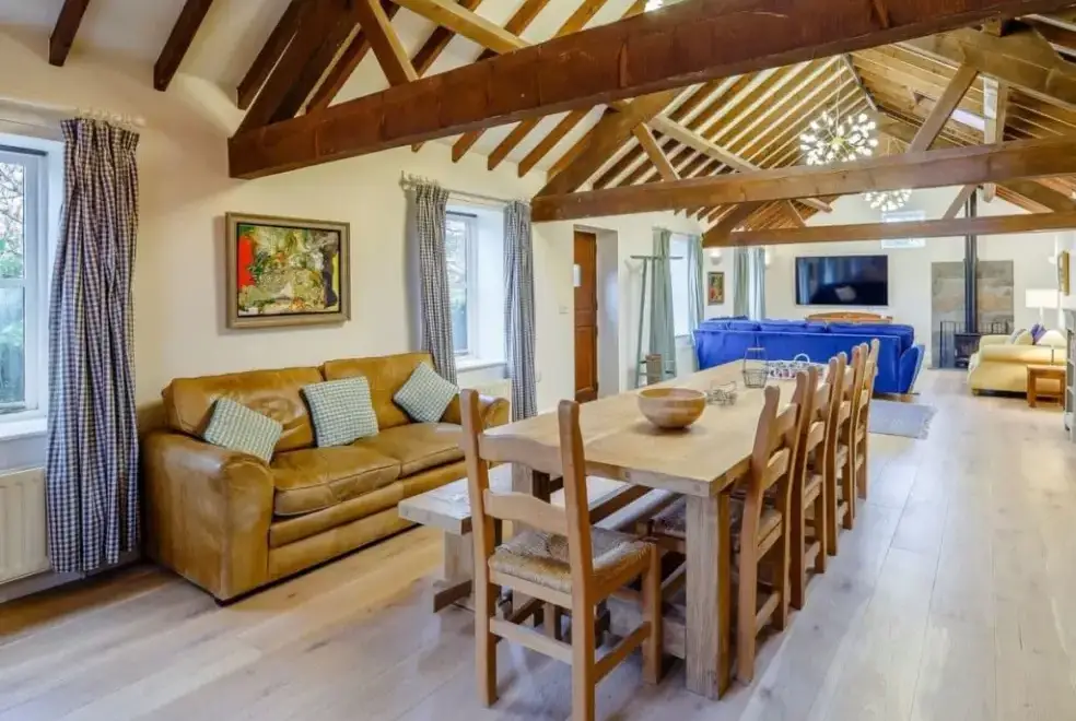Open plan living area at Teal Cottage at Oxford Country Cottages