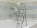 Family bathroom at Teal Cottage at Oxford Country Cottages - thumbnail photo