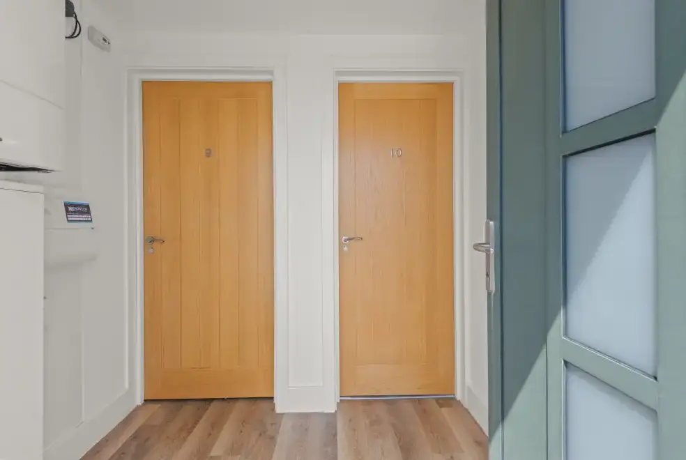 Ten Ocean Reach, from the outside