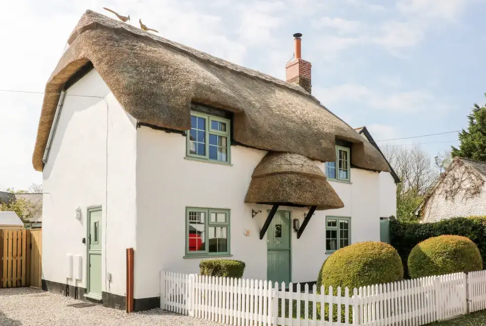 Thatchings Thatched Country Cottage, from the outside