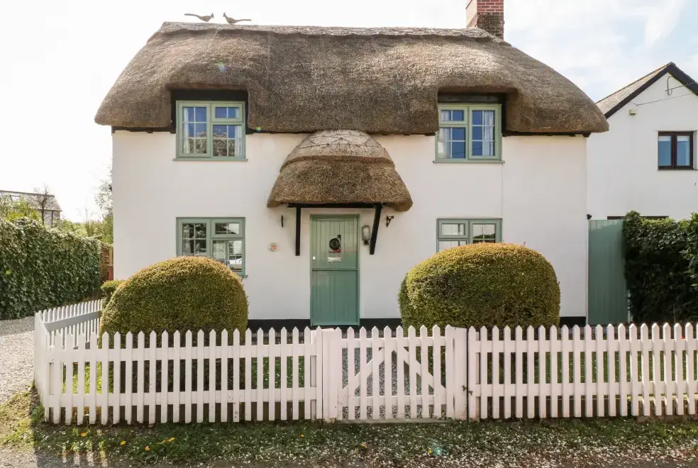 Thatchings Thatched Country Cottage, from the outside