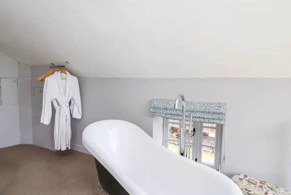 Ensuite bathroom at The Barn at Glanoer