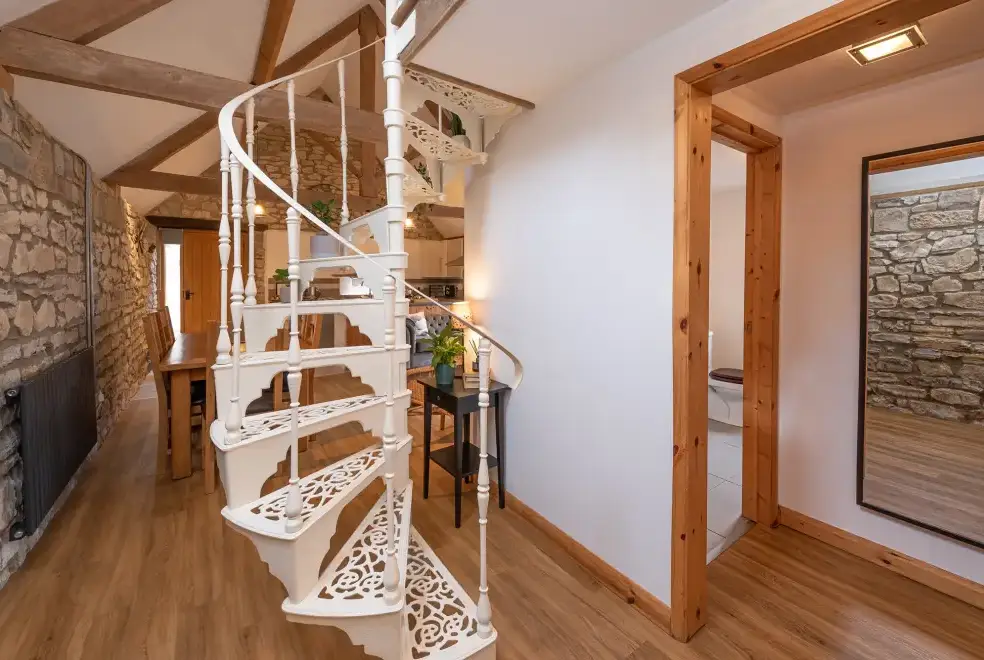 Lounge at The Barn with hot tub