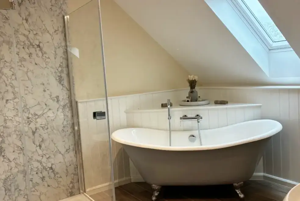 Ensuite bathroom at The Barn