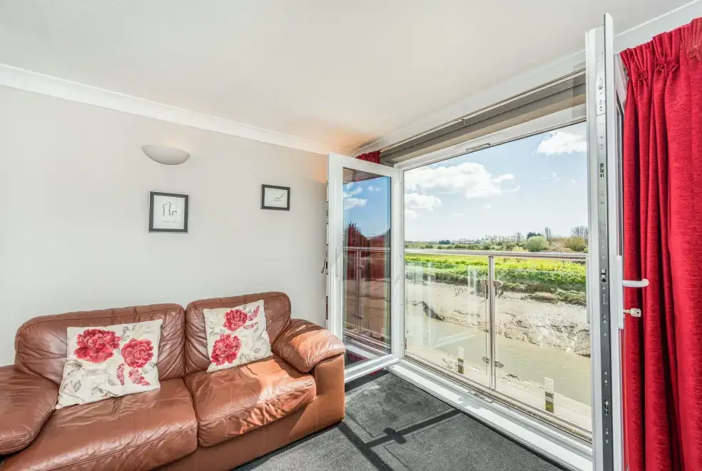 Balcony at The Boathouse Romantic Apartment