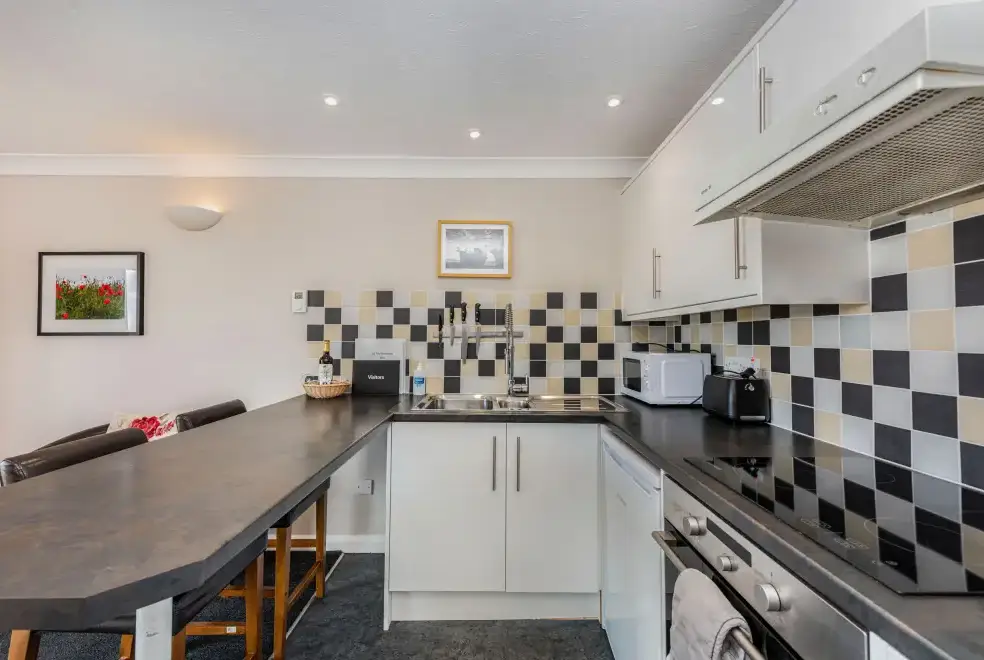 Kitchen/diner at The Boathouse Romantic Apartment