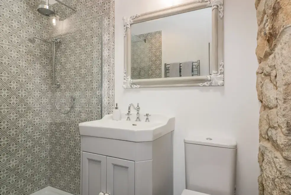 Shower room at The Bull Pen