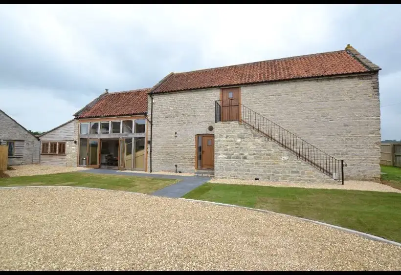 The Cider Barn, from the outside