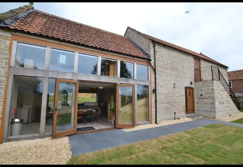 The Cider Barn, from the outside