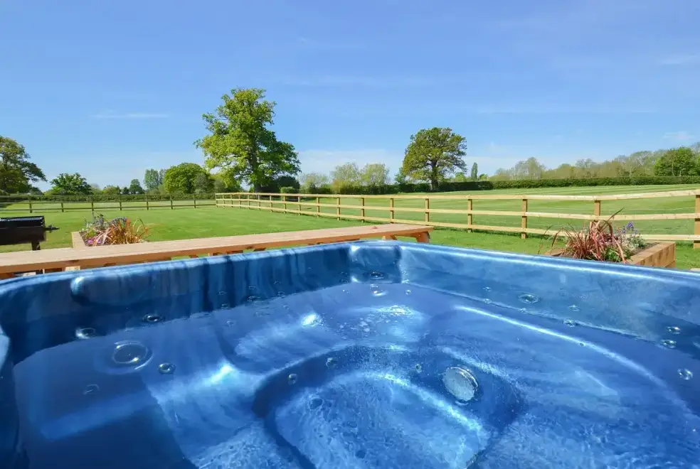Private Hot Tub at The Cotswold Manor Court with Hot Tub
