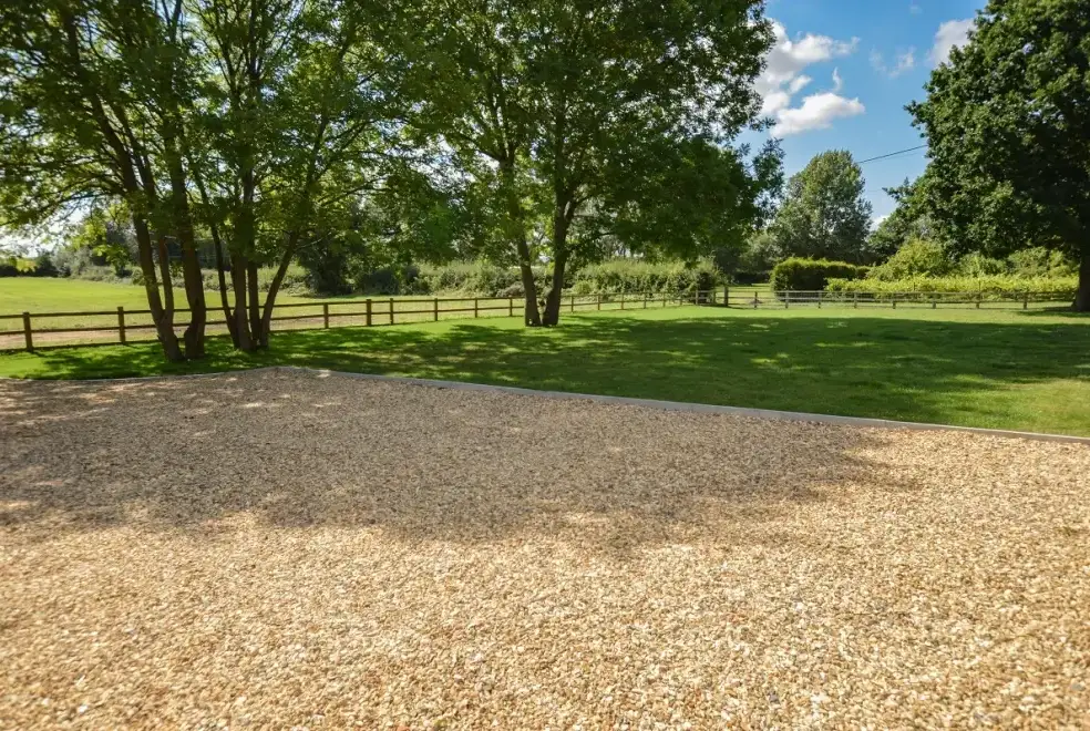 Garden at The Cotswold Manor Vineyard, Exclusive Hot-Tub, Games/Event Barns, 70 acres of Parkland