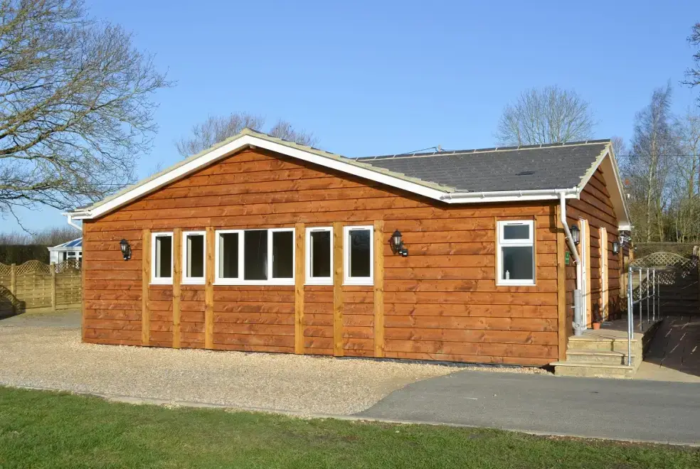 The Cotswold Manor Lodge, Exclusive Hot-Tub, Games Barn, 70 acres of Parkland, from the outside